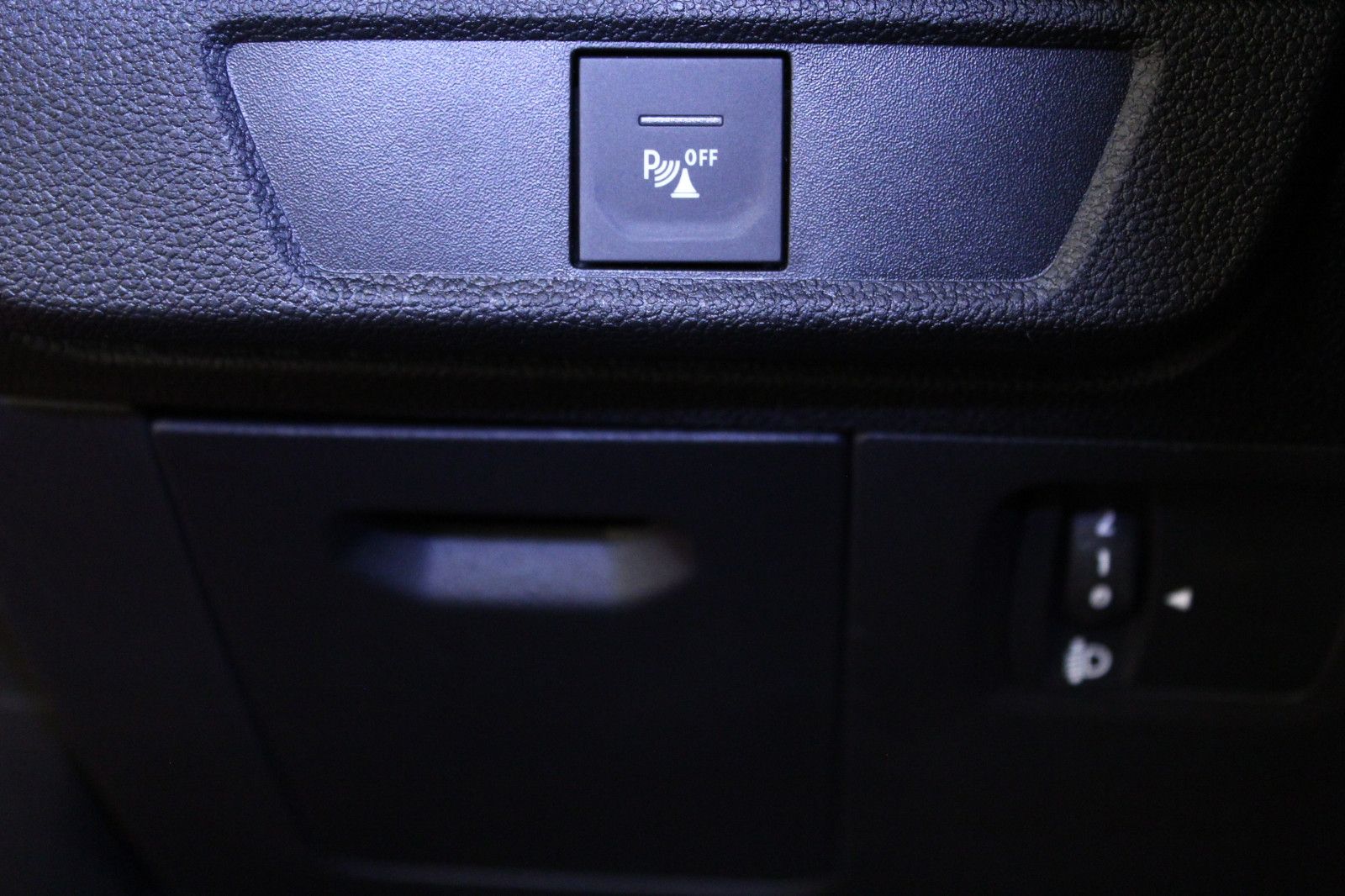 Fahrzeugabbildung Dacia Sandero TCe 90 Stepway Expression *Allwetterreif