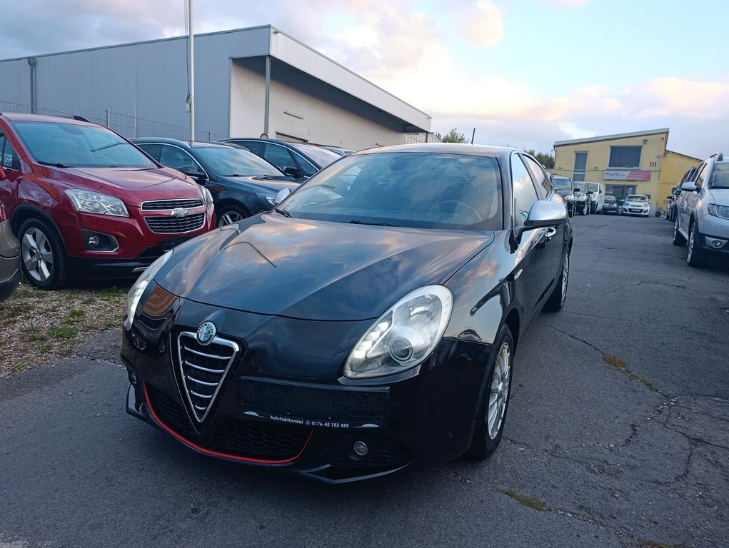 Alfa Romeo Giulietta Super*SITZH*KLIMA-A*LED*SPORT*TÜV03.26