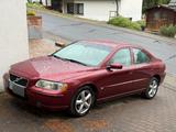 Volvo S60 2.4 - rote Volvo S60