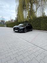 Hyundai Veloster - Hyundai Veloster mit Benzin-Antrieb: Automatik