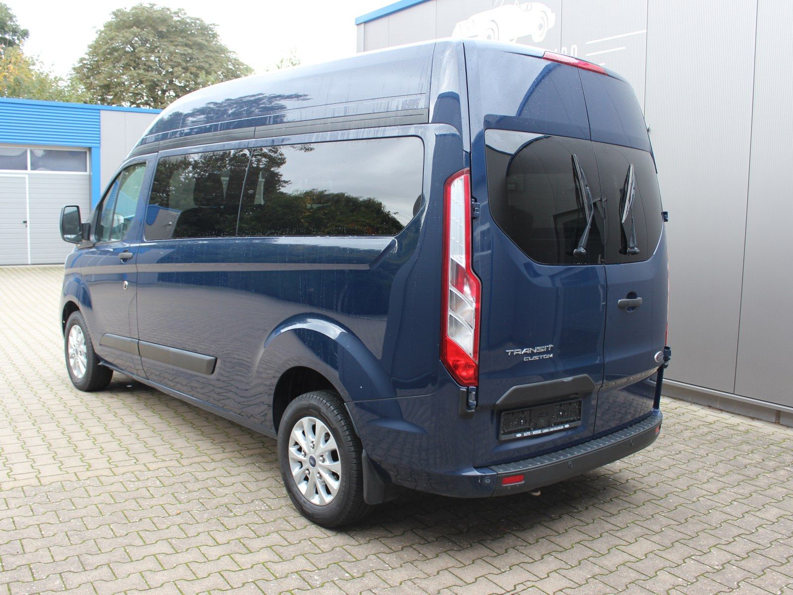 Fahrzeugabbildung Ford Transit Custom 320 L2 Trend 2,0 TDCi