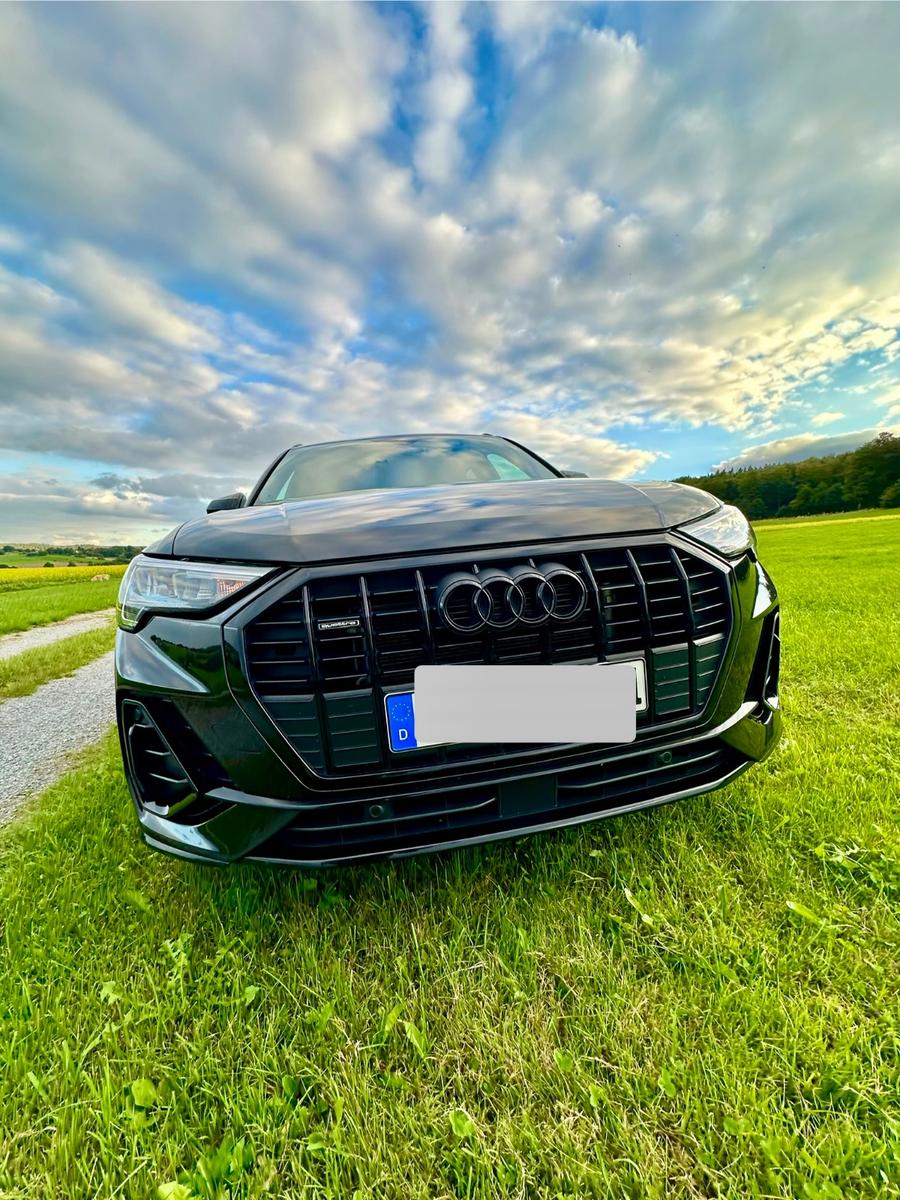 Audi Q3 40 TFSI quattro S tronic S line S line