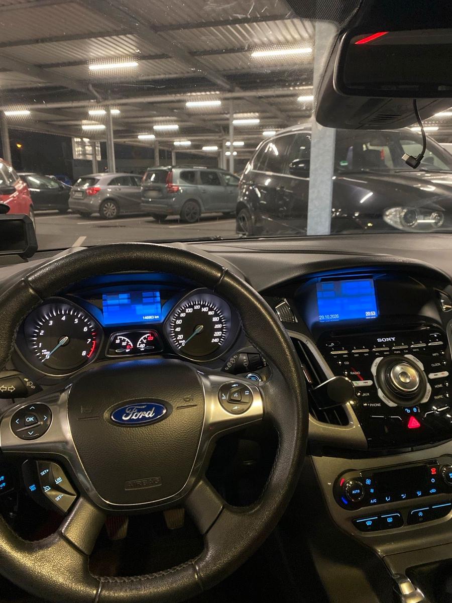 Ford Focus 2012 — photo 6