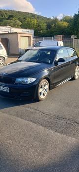 BMW 1er 120i schwarz - BMW 120: 120i 1er
