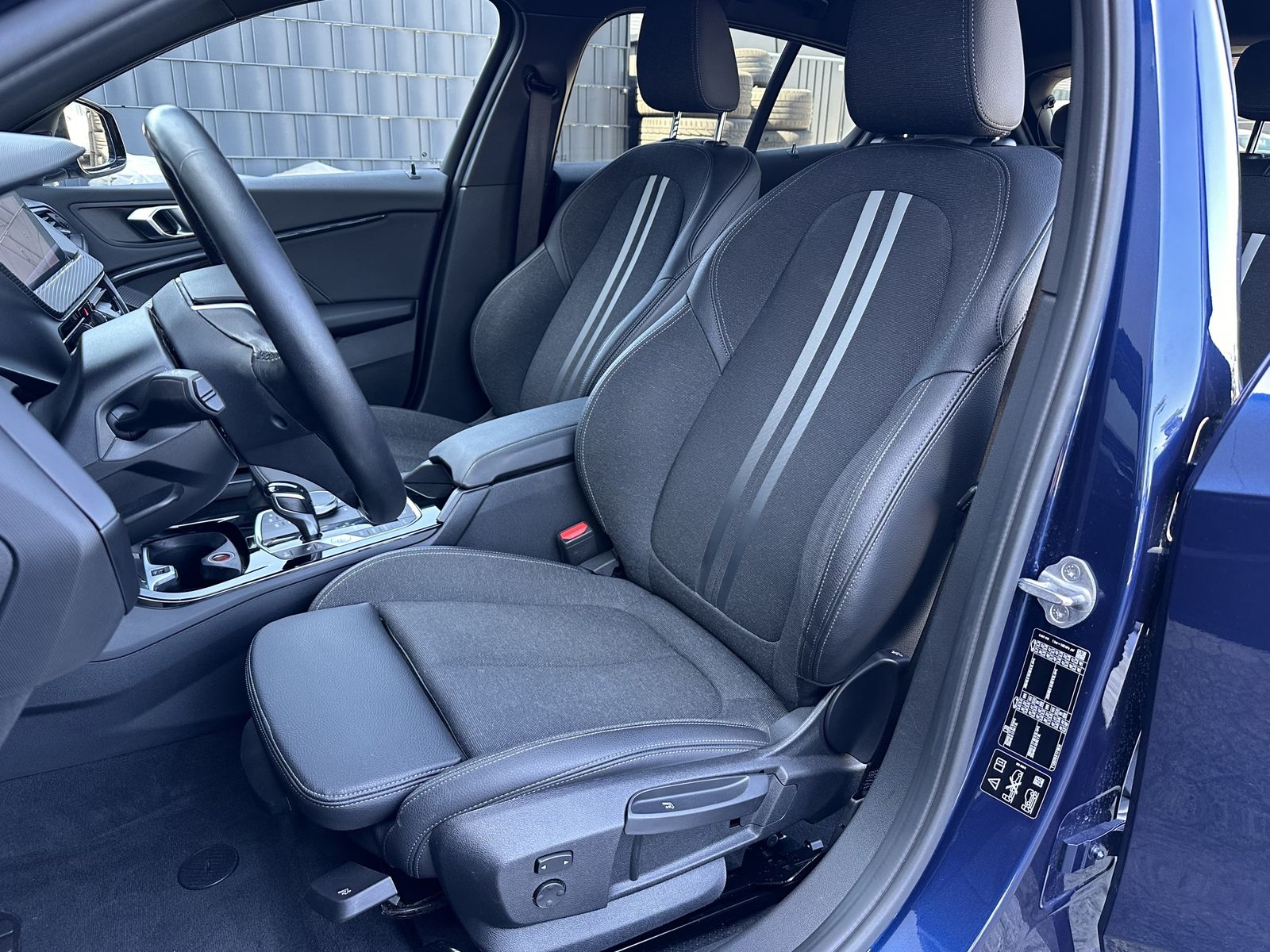 Fahrzeugabbildung BMW 120d xDrive Sport-Line NAV+LED+ACC+HEAD-UP+KAMER
