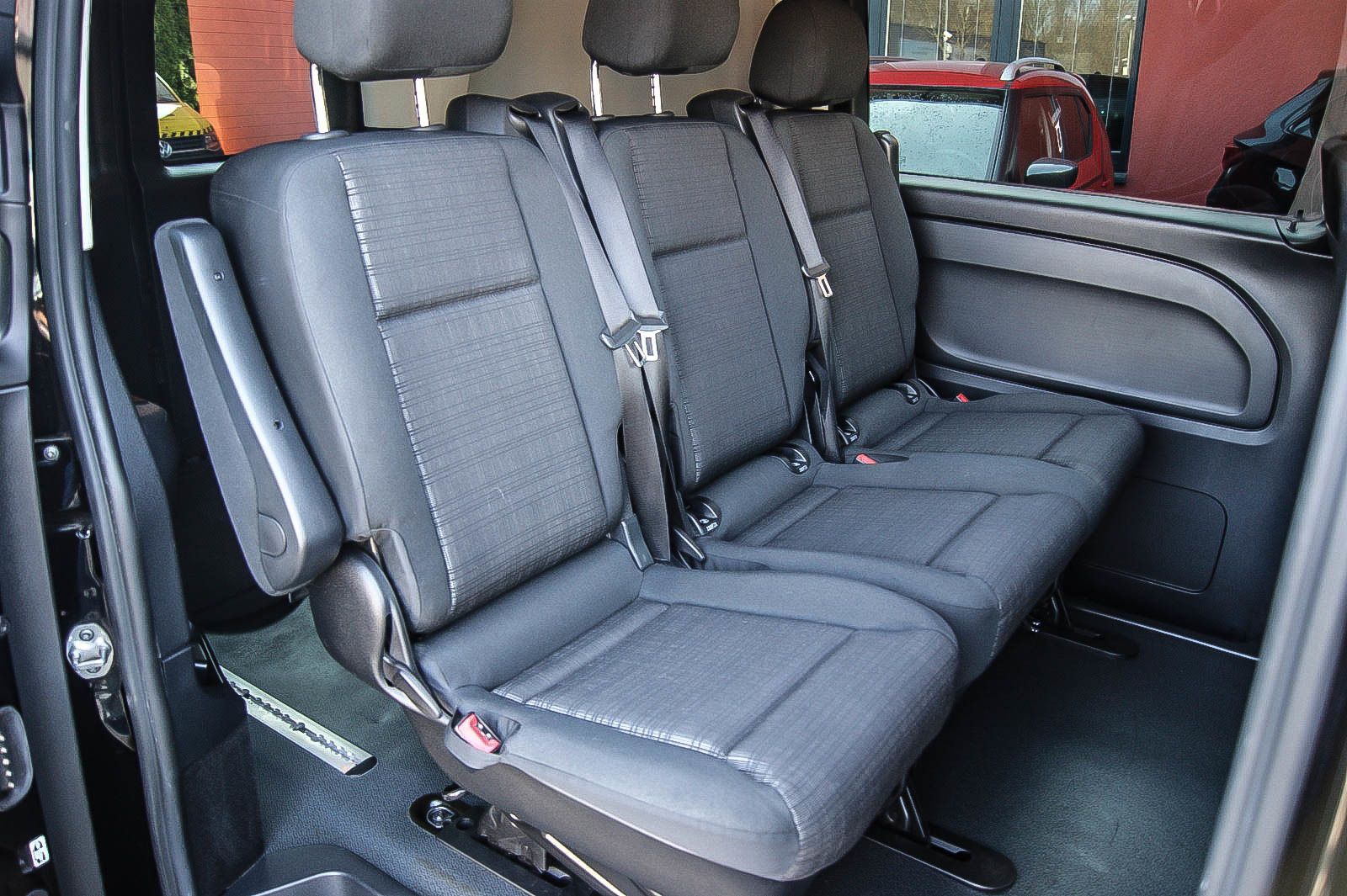 Fahrzeugabbildung Mercedes-Benz Vito Mixto 119 CDI 4x4 lang LED NAVI STANDHZG