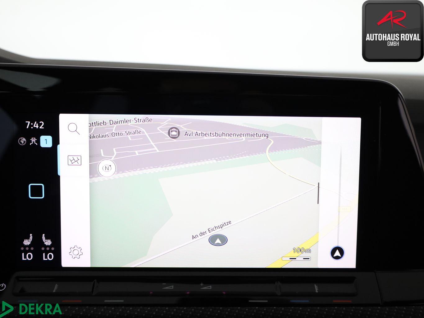 Volkswagen Golf VIII 1.5 eTSI R LINE MATRIX,HARMAN/K,ACC,SH, миниатюра 18