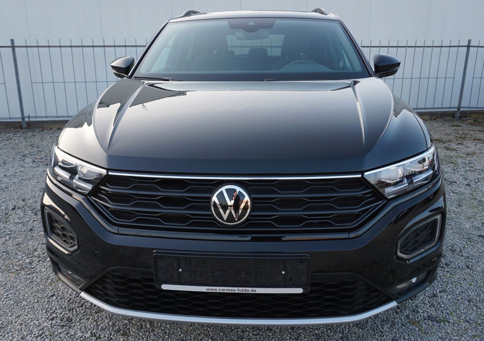 Fahrzeugabbildung Volkswagen T-Roc Sport 4Motion, Kamera, Navi, Pano, Black