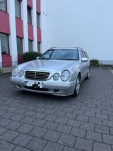 Mercedes-Benz Mercedes E270 T Avantgarde | viele Neuteil... - Mercedes-Benz E 270: Kombi