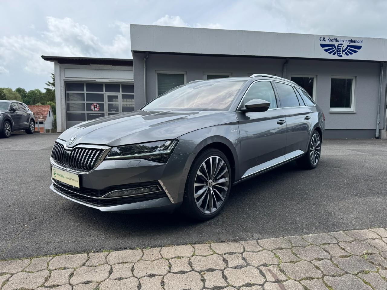 Skoda Superb Combi 2.0 TSI L&K 4x4 - AHK, Columbus
