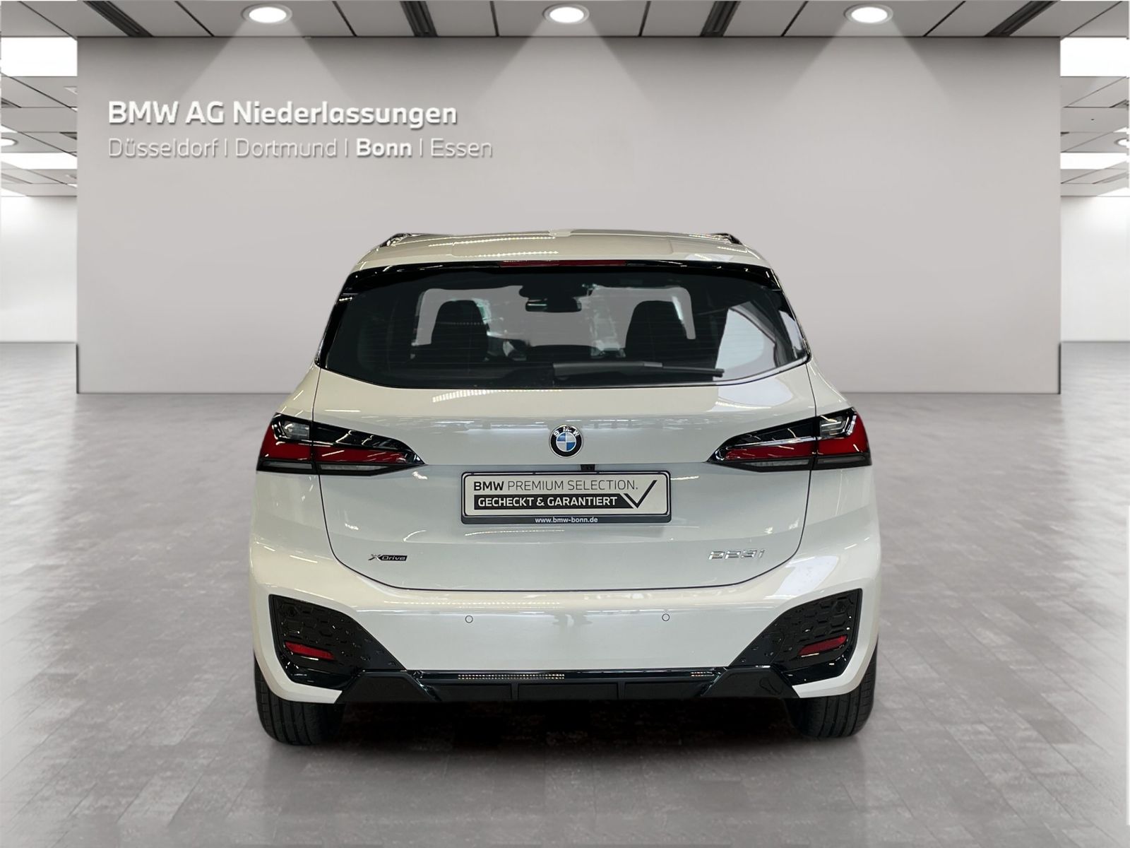 BMW 223 Active Tourer - Bild 9