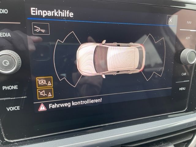 T-Roc 1.5 TSI Style Navi Leder AHK digitales Coc
