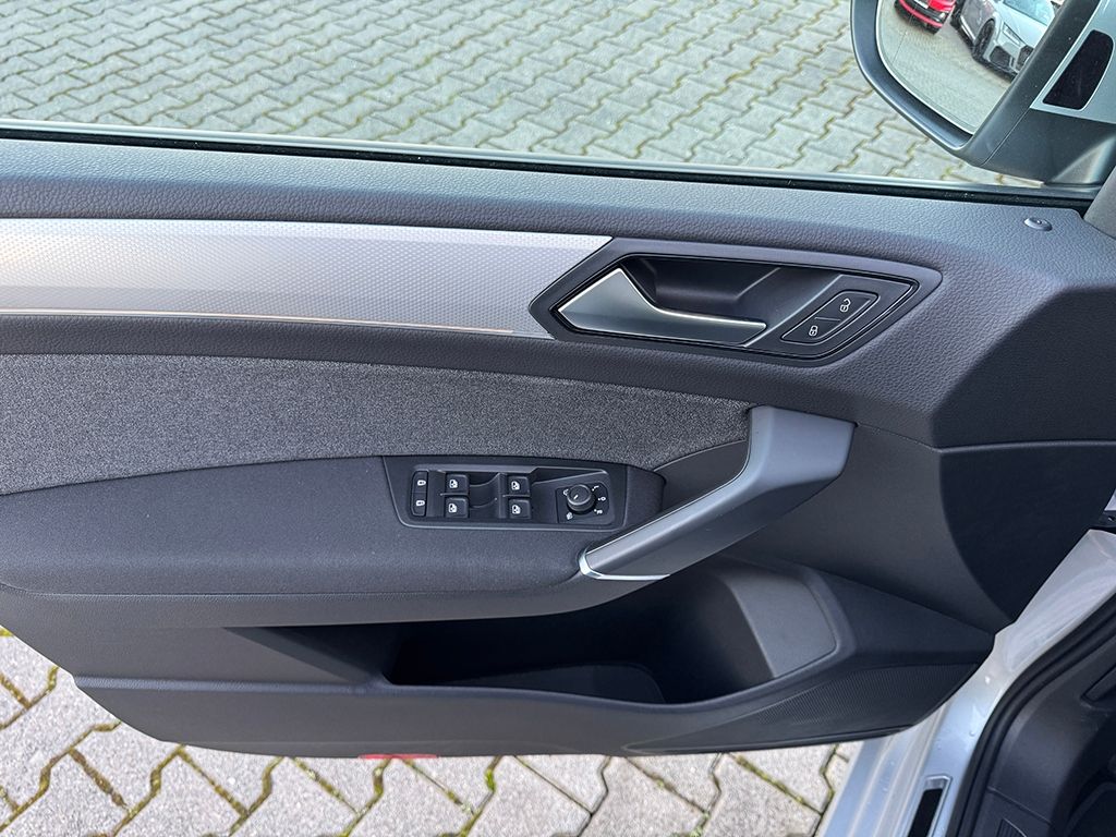 Touran 2.0 TDI "MOVE" *MATRIX*NAVI*KEYLESS*