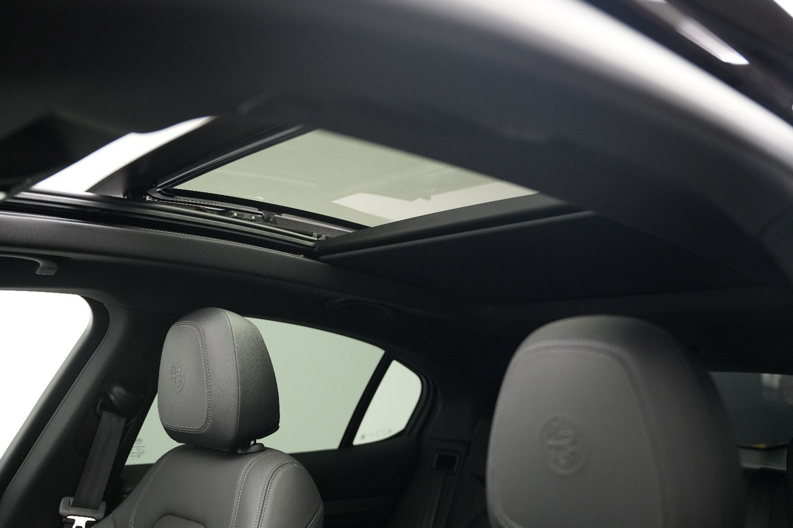 Fahrzeugabbildung Alfa Romeo Stelvio Veloce*Panorama*Harman&Kardon*Memory*Kam