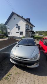 Peugeot 206 SW (Kombi) 2003 - 1.6 Benzin - TÜV 03/2026 - Peugeot 206 aus 2003: SW