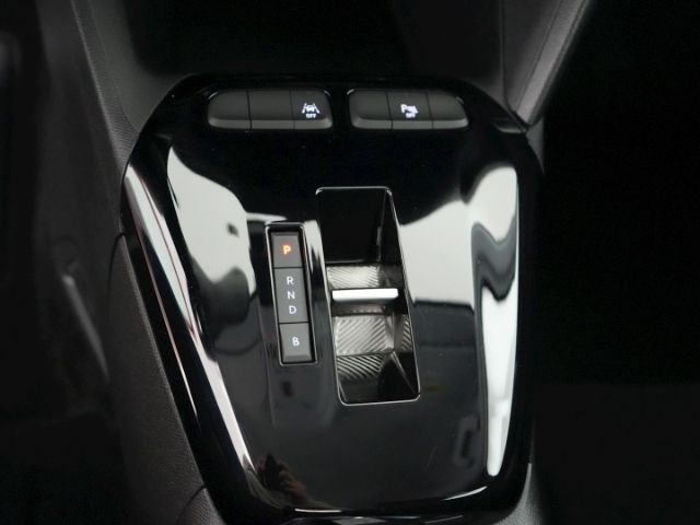 Corsa-e F EDITION 50kWH AT+RÜCKFAHRKAMERA+SITZHE