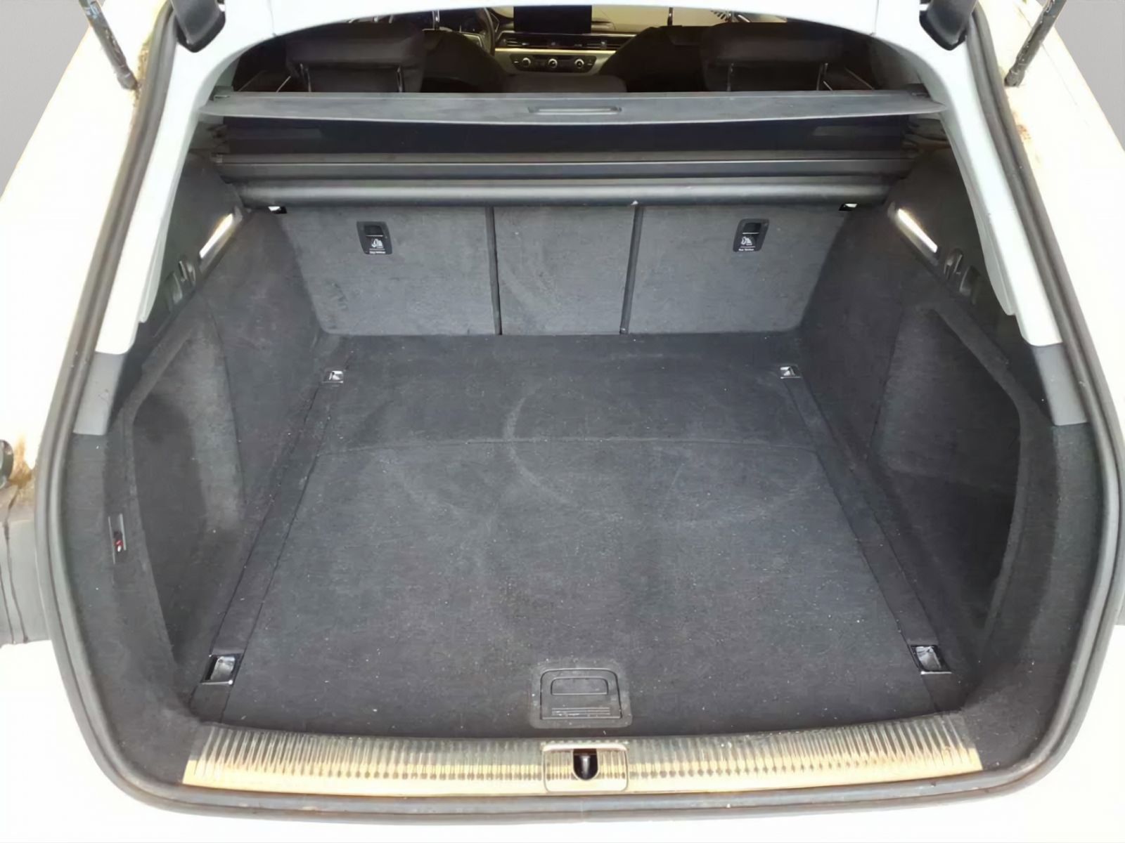 Audi A4 - Bild 14