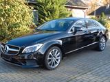 Mercedes-Benz CLS 400 8 fach bereift... - mit Benzin-Antrieb: Sportwagen, 8.4
