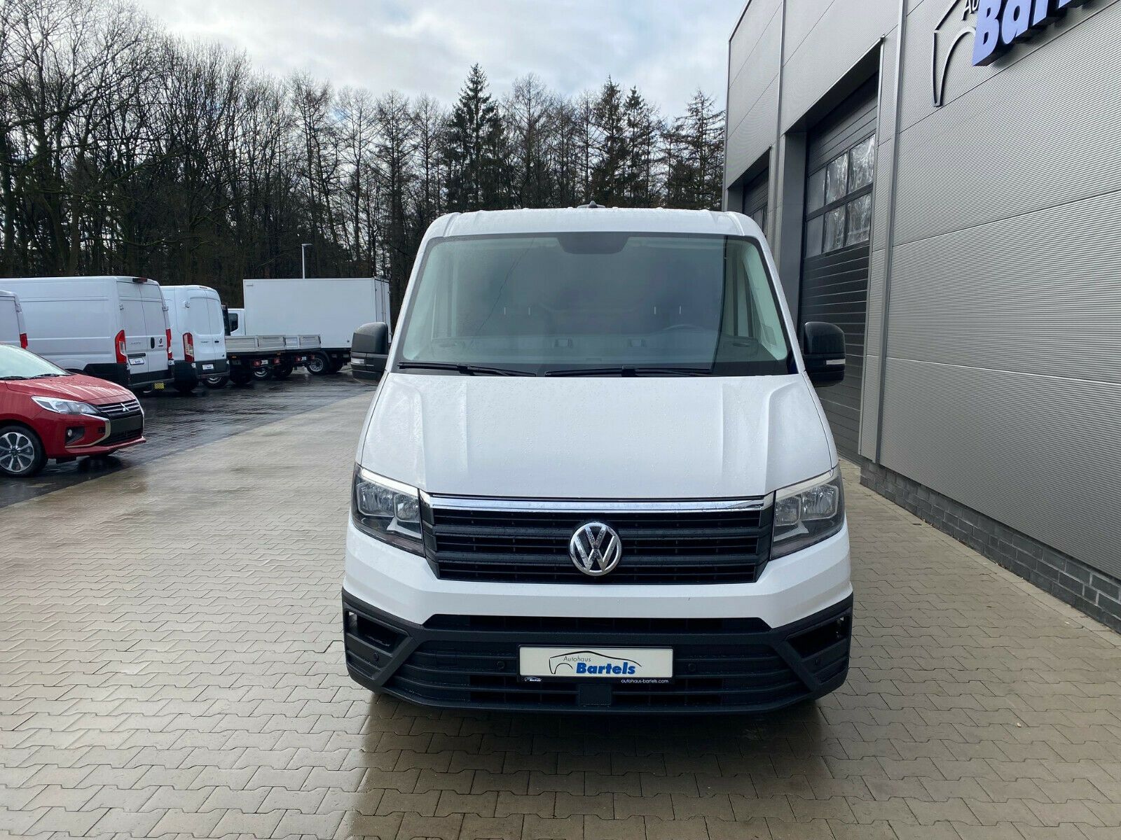 Fahrzeugabbildung Volkswagen Crafter Kasten Kasten 30 mittell. 2. Sitzer