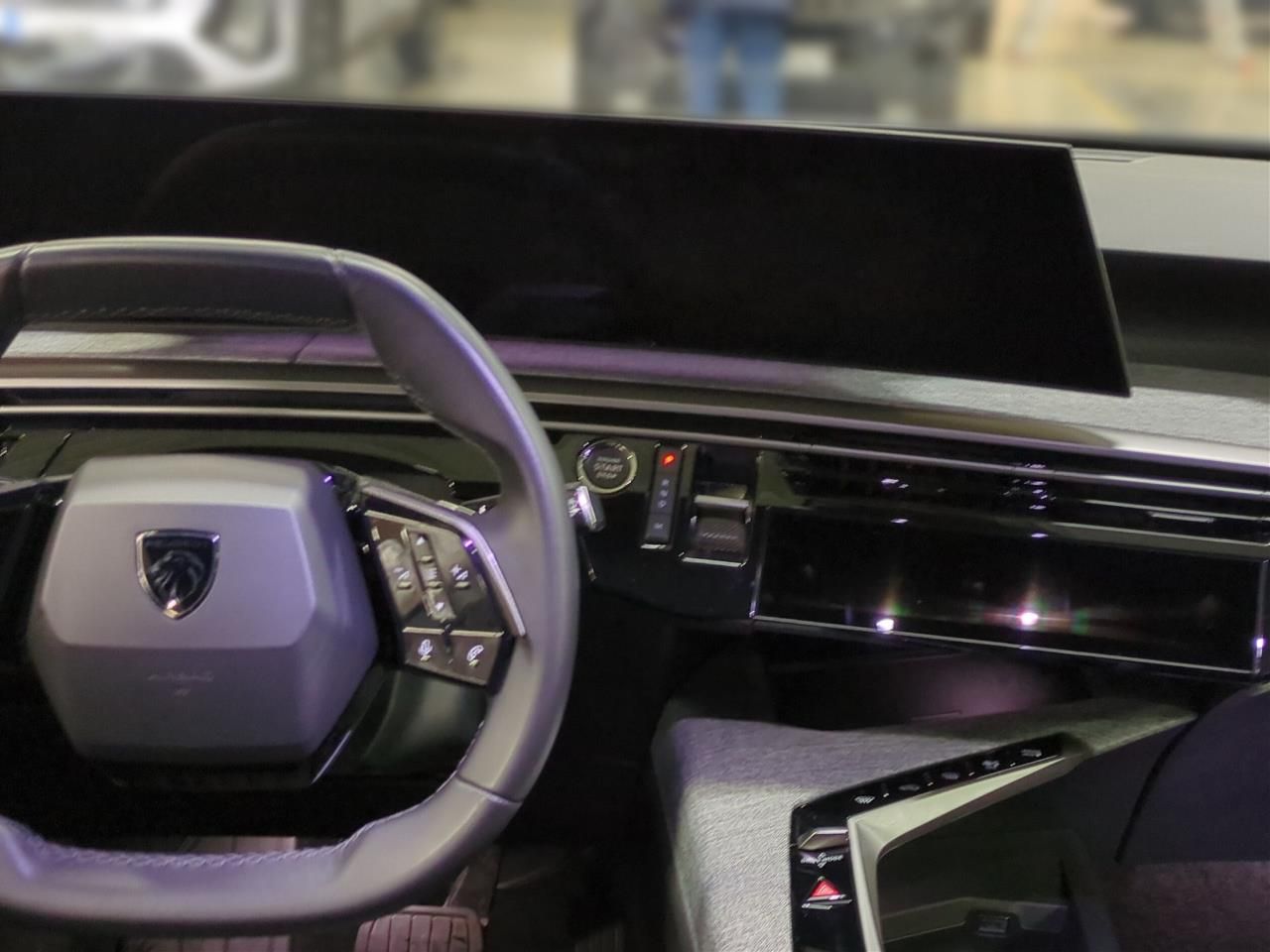 Fahrzeugabbildung Peugeot 5008 Allure MHEV 145 e-DSC+Navi+Sitzhzg.+Keyless