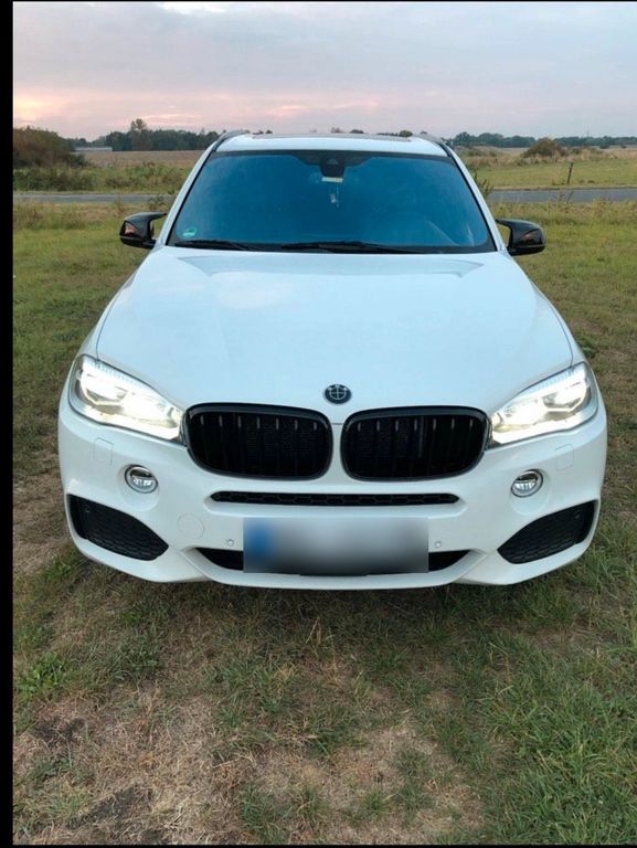 Image of BMW 540