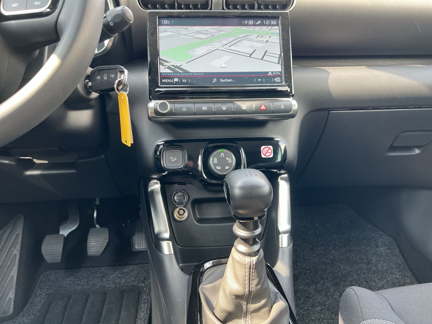 Fahrzeugabbildung Citroën C3 Aircross Plus PureTech 110 Navi CarPlay
