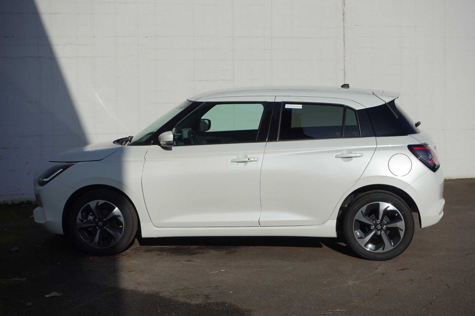 Fahrzeugabbildung Suzuki Swift Comfort+ 1.2 MildHybrid,Navi,Kamera,Sitzhz