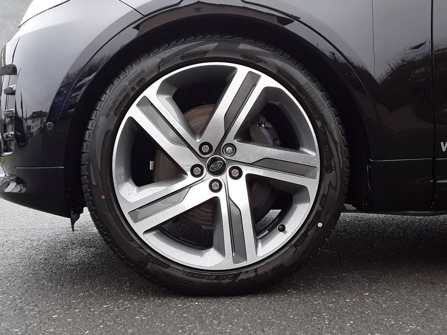Fahrzeugabbildung Land Rover Discover D350 Dynamic SE