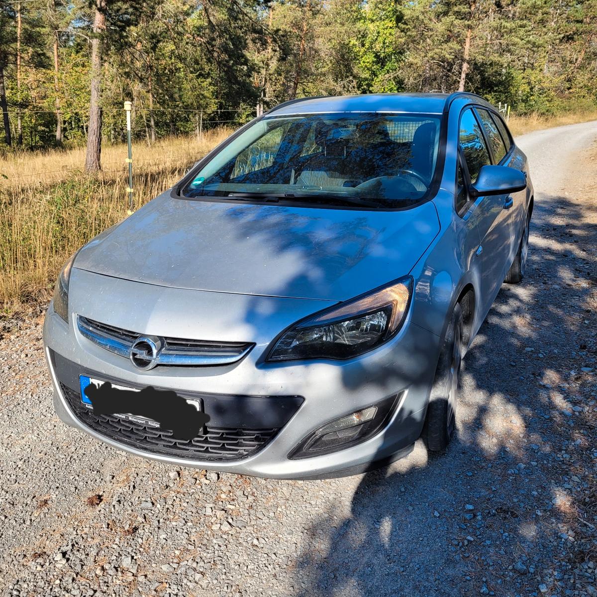Opel Astra 2014 — photo 5