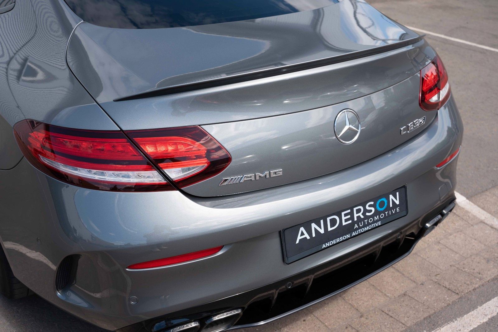 Fahrzeugabbildung Mercedes-Benz C 63 S AMG COUPE HUD 360° PERF. AGA CARBON PAKET