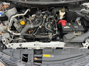 Nissan Qashqai - 12