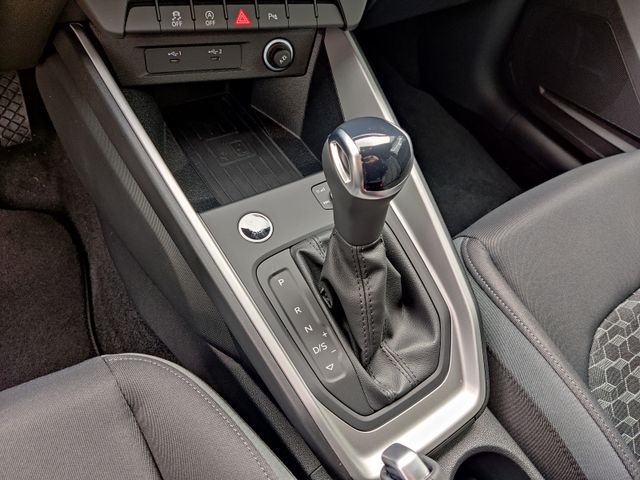 A1 Sportback S line 25 TFSI S tro +1000,- Tanken