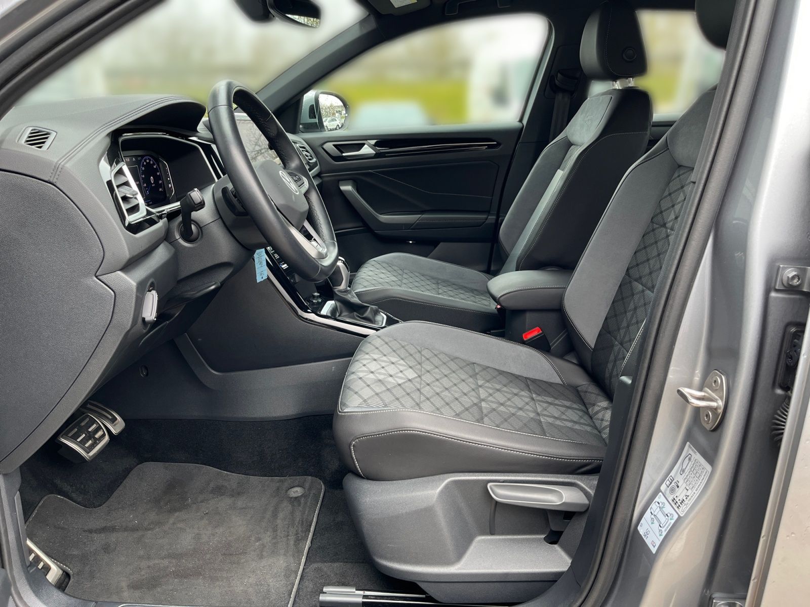 Volkswagen T-Roc - Bild 14