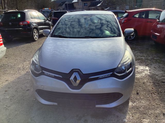 Renault Clio Dynamique 1.2 16V 75