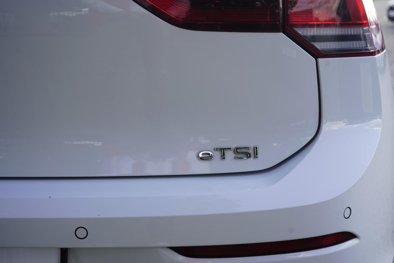 Volkswagen Golf VIII 1.5 eTSI DSG LED Navi Virtual Cockpit, миниатюра 9