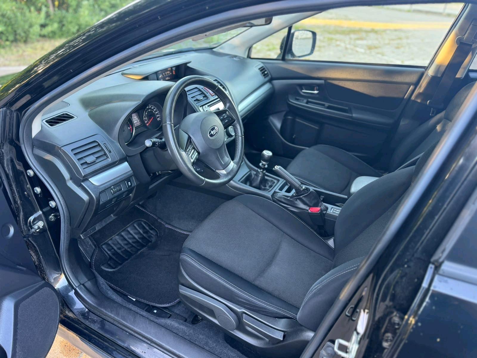 Subaru XV 2012 — photo 10