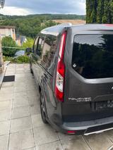 Ford Tourneo Connect 1.5 EcoBlue 88kW Auto Active... - Ford Tourneo Connect: 1.8