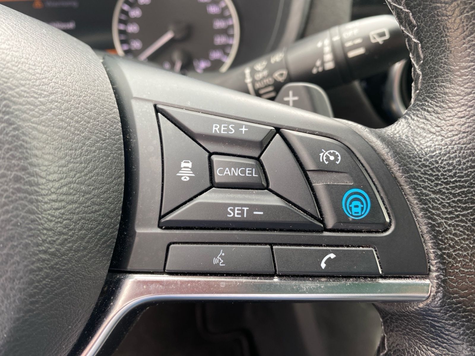 Fahrzeugabbildung Nissan Juke 1.0 DIG-T Autom. N-Design *Bose*360'Kamera*