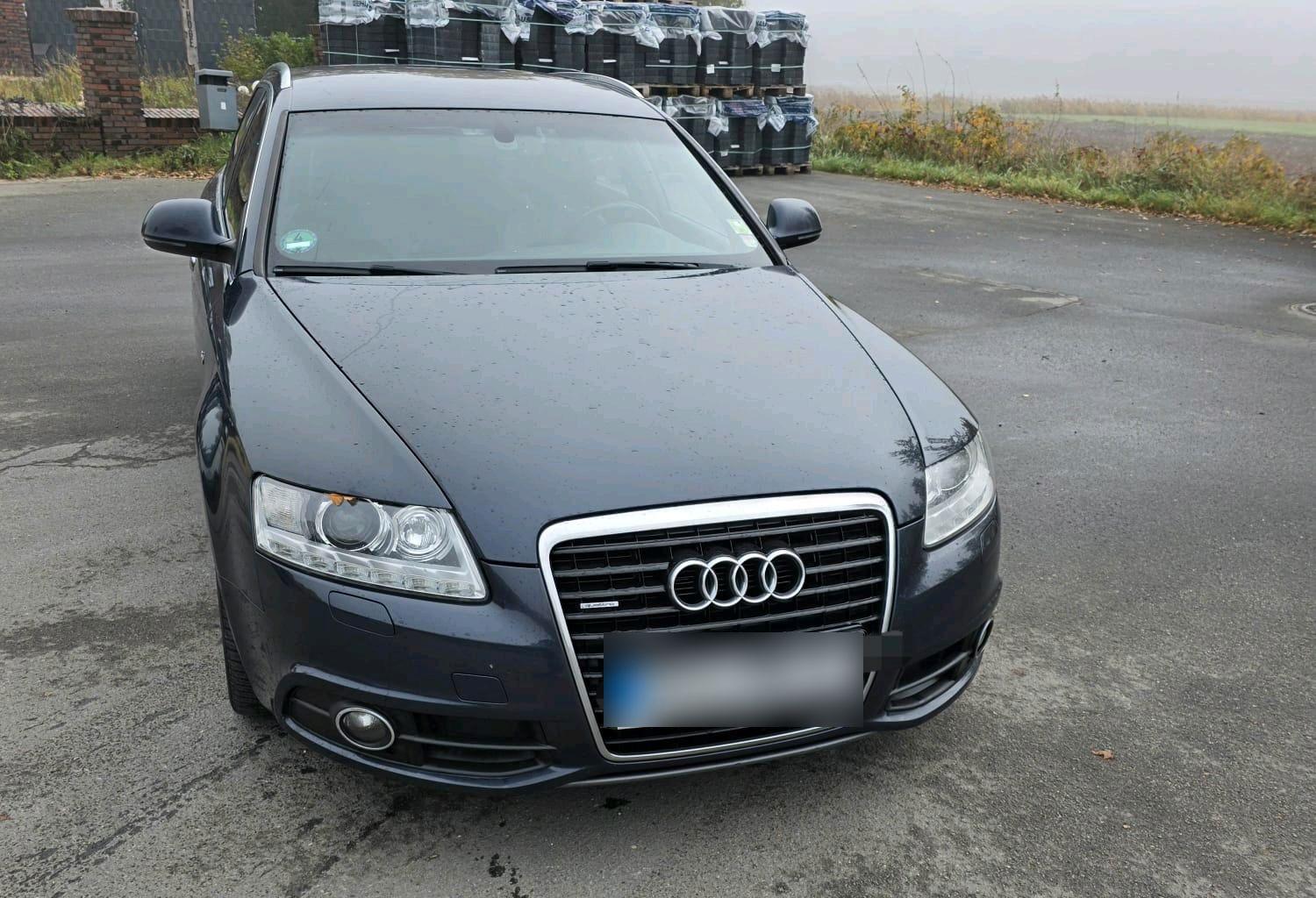 Audi Quattro 2011 — photo 12