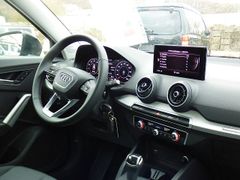 AUDI Q2 35 TFSI Navi digitales Cockpit LED ACC Apple 