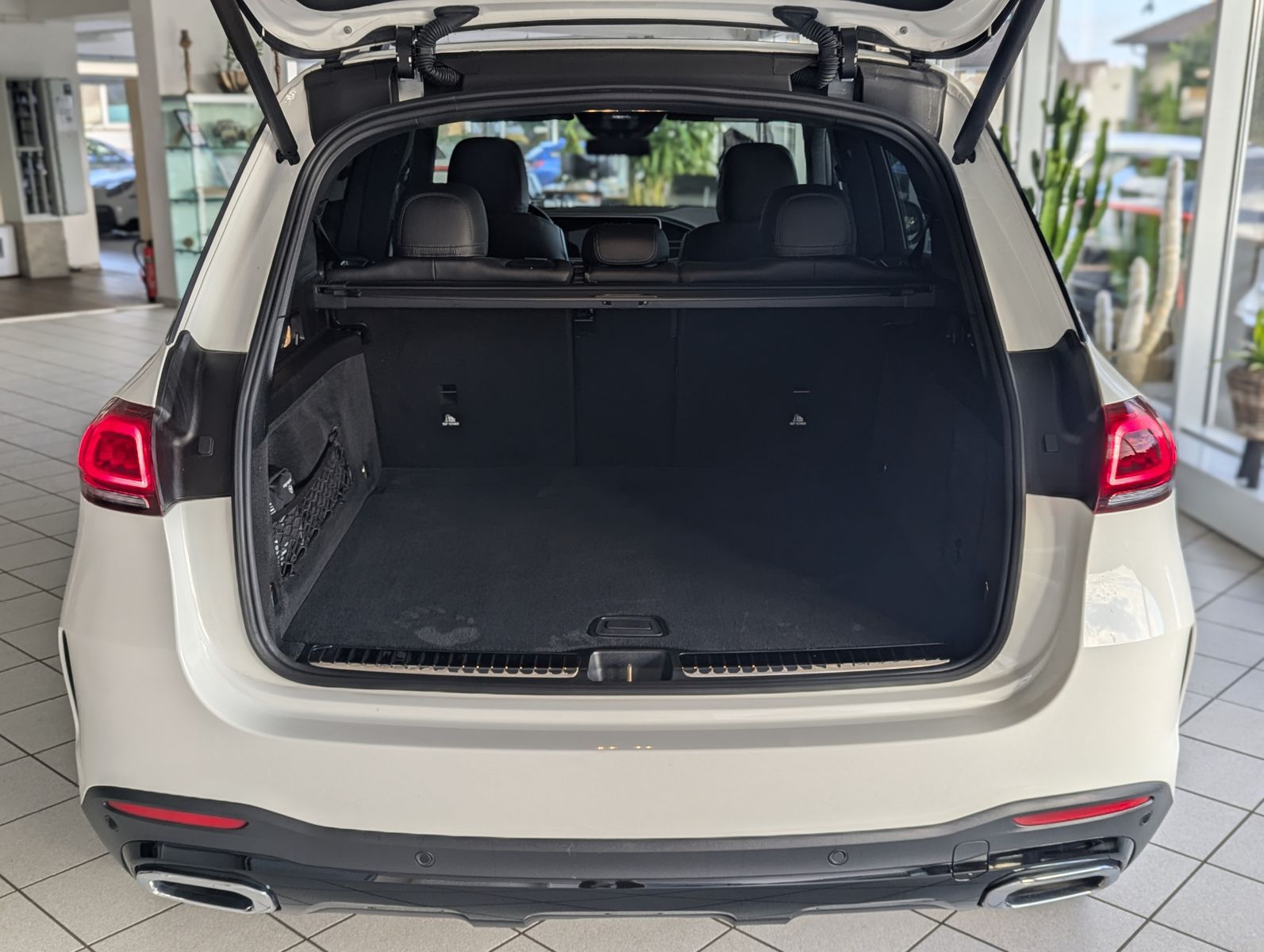 MERCEDES-BENZ GLE 400 d 4M AMG Pano Burmester Multibeam AHK 21 - Image 18