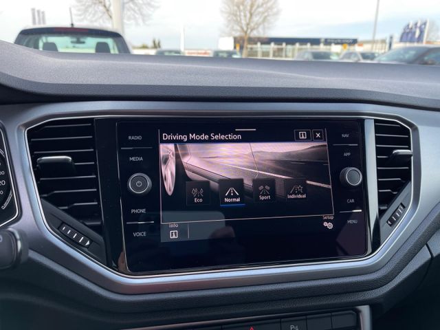 T-Roc Active Style 2.0 TDI Navi PDC CarPlay BT