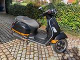 Vespa GTS 300 SUPERSPORT ABS Akrapovic - VESPA 300 GTS SUPERSPORT