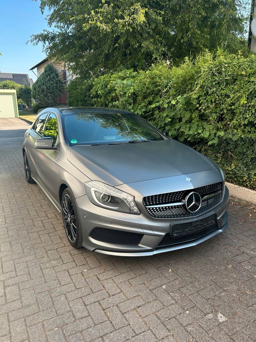 Mercedes-Benz A 220