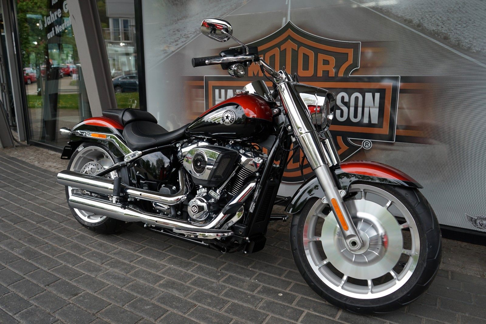 Fahrzeugabbildung Harley-Davidson Fat Boy 117 2025 TWO TONE Sofort Verfügbar