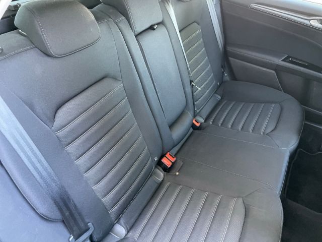 Fahrzeugabbildung Ford Mondeo 2.0 Hybrid, Titanium Autom. Navi, AHK, Rü