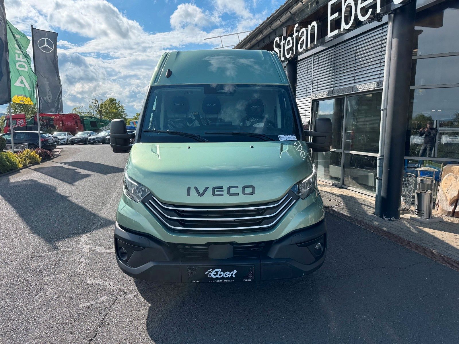 Fahrzeugabbildung Iveco Daily 35S18 HA8 3.0L *R4.100mm*Automatik*AHK*LED