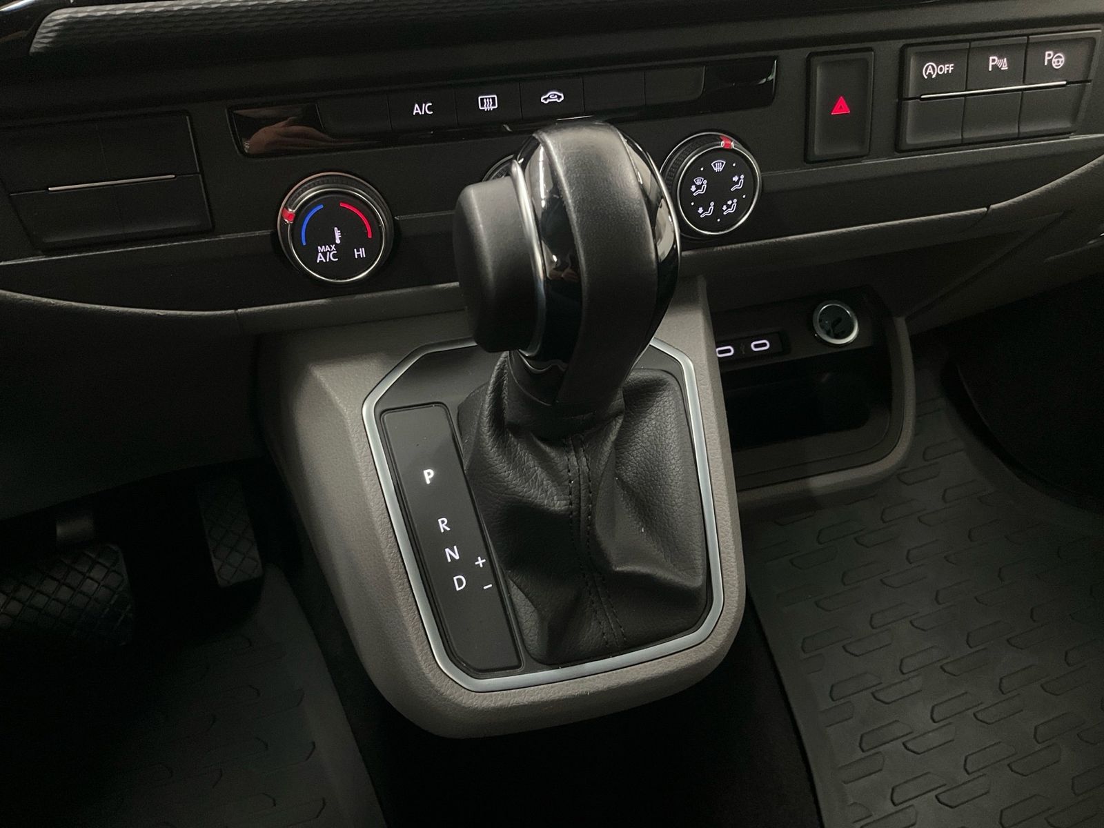 Volkswagen T6 Caravelle - Bild 14