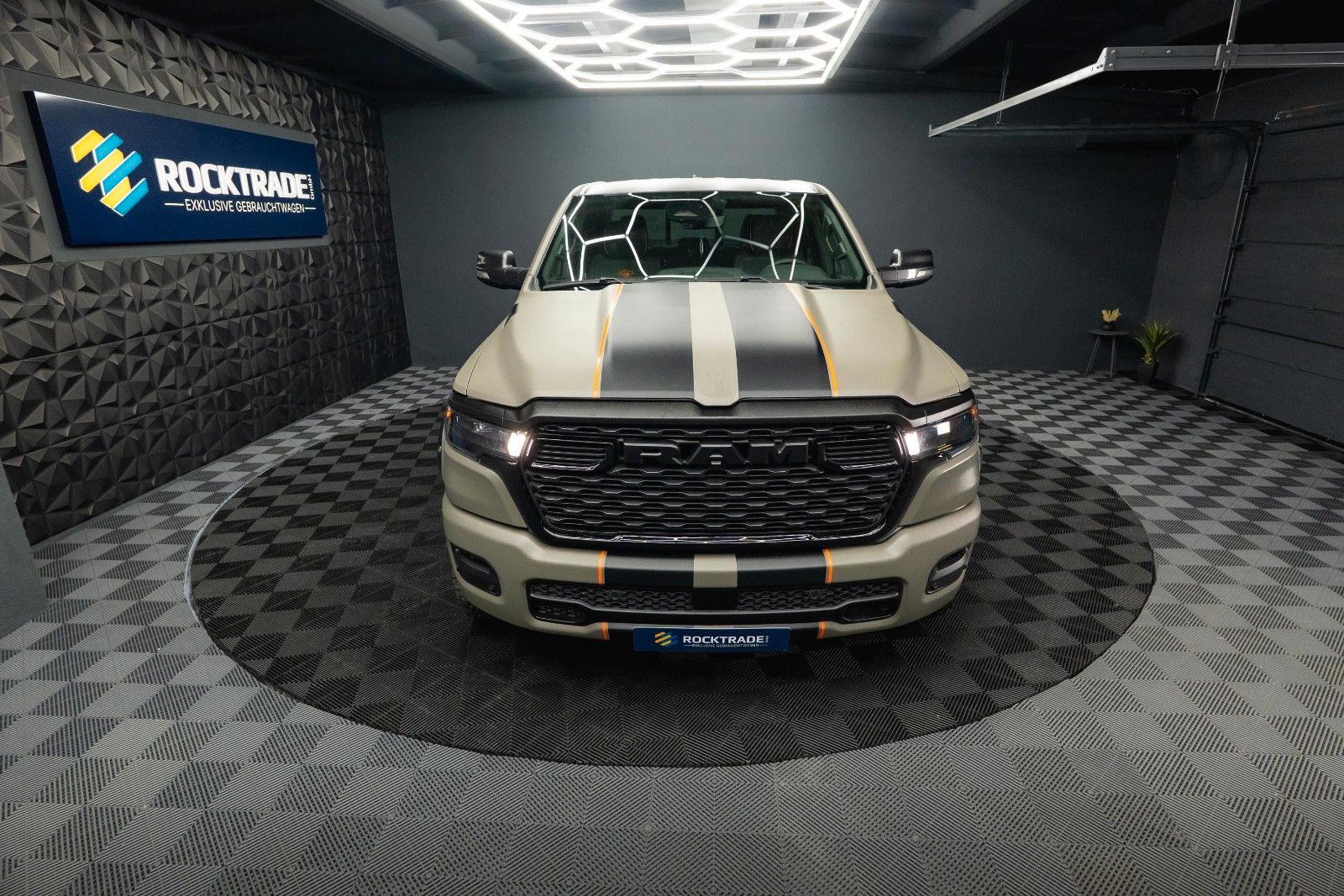 Fahrzeugabbildung Dodge RAM 3.0 MY 25 TWIN TURBO Offroad RAPTOR ACC 19%