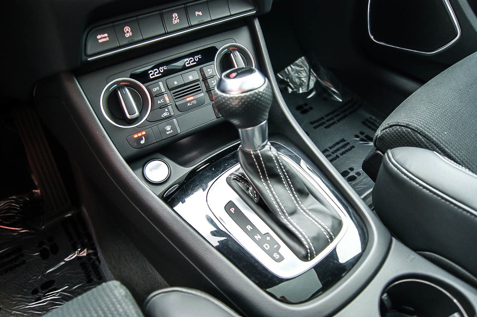 Fahrzeugabbildung Audi Q3 14TSI S-tronic S-LINE PLUS 20-ZOLL PANO BOSE